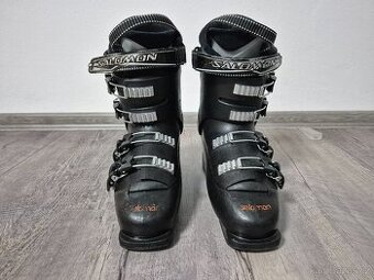 Dětské lyžařské boty 24