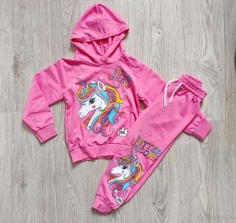 Dívčí nová tepláková souprava 4 roky