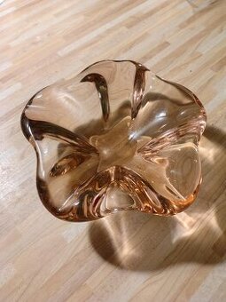 Skleněný popelník