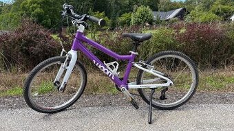 Woom 4 - kola 20", držák na lahev, přehazka 8st.