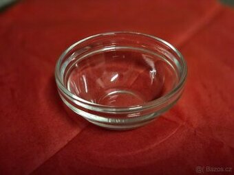 miska na kečup, nebo tatarku