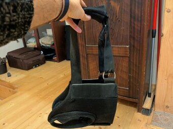 Zvedací postroj na psa