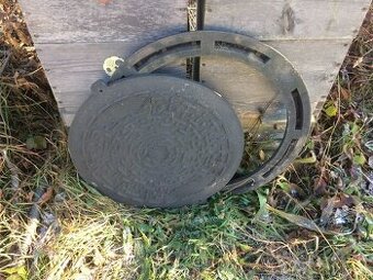 Plastové víko k jímce, kanálu