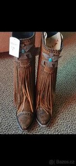 Prodám ručně šité koňe koupené Canada