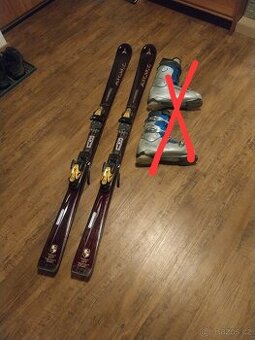 Lyže atomic 159cm boty atomic stélka 280mm
