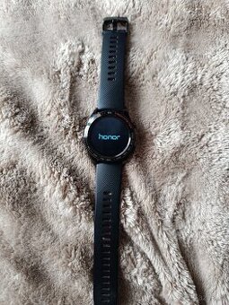 Chytré hodinky HONOR Watch Magic