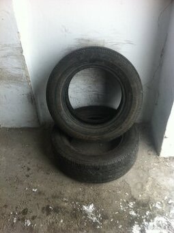 Zimní Pneu 215/60R15