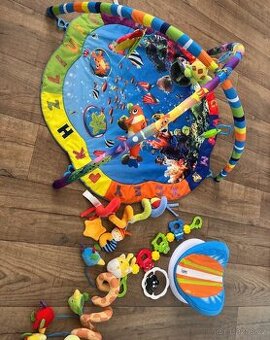 Hrací podlozka +hracky