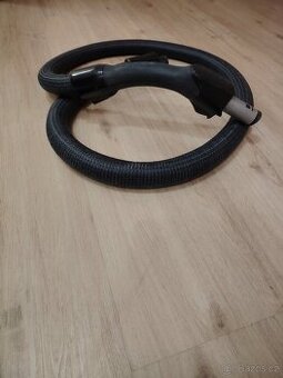 Hadice k vysavači Lux Intelligence