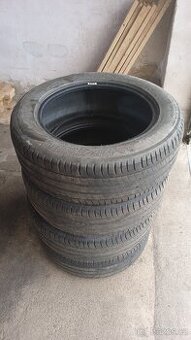 Letní 215/60 R17