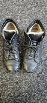 Dámske kotnikove boty