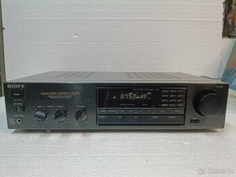 Sony STR-AV210 Stereofonní přijímač AM/FM (1989