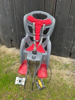 Cyklo-sedačka s držáky na dvě kola: