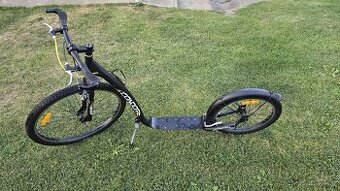 Krásná koloběžka