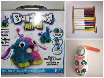 Hračky - počítadlo, dětský telefon a stavebnice