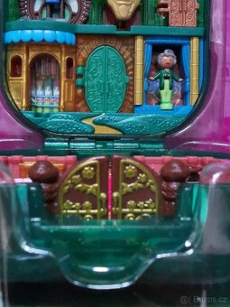 Polly Pocket Collector Wicked
