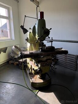 Frézka univerzální – kov, klasická konstrukce