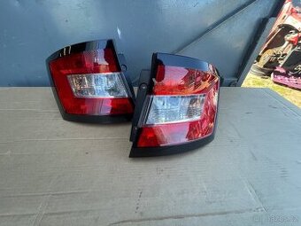 Prodam Levé + Pravé zadní Světla Škoda Fabia 3 combi 1,kus 2