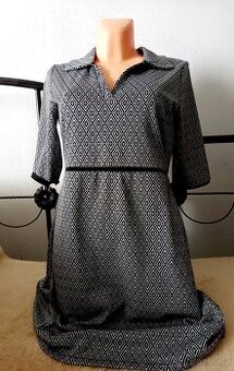 Šaty krátký rukáv