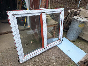 okno DECEUNINCK / INOUTIC PRESTIGE - 1470x1140 - ořech/bílá