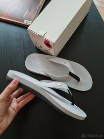 Dámské žabky Esprit vel 40