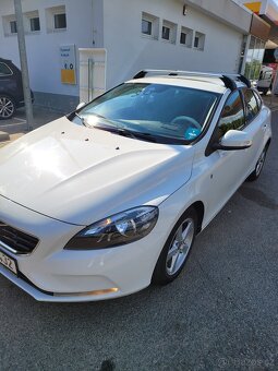 Volvo V40 D2