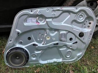 Hyundai i30 zdvihací zařízení okna
