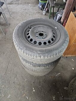 Kola Octavia 2 195/65 R15 letni