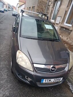 Prodám Opel zafira 2010 7 mistné viz foto