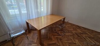 Stůl, židle