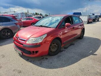 Citroën C4,1.4i,65kw, rok 2005,najeto 220tis km.