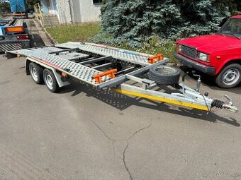 Přívesný vozík, celková 2.700 kg, zánovní, pěkný stav