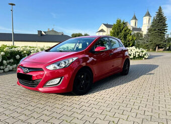Hyundai i30 1.4 Style Benzin 1Maj