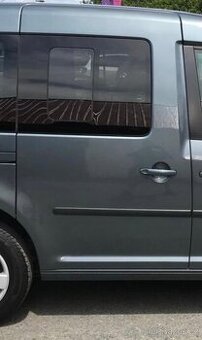 Volkswagen Caddy pravé zadní dveře šeda metalíza