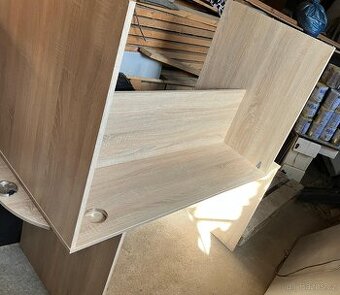 Kancelářské stoly - jako nové