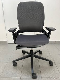 kancelářská židle Steelcase Leap v2
