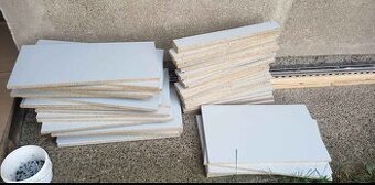 Lamino desky, police