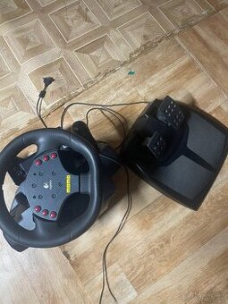 Herní volant logitech