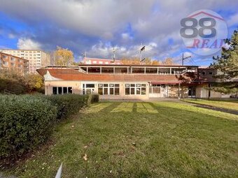 Prodej komerčního areálu 1832 m2,  17. listopadu, Klášterec 