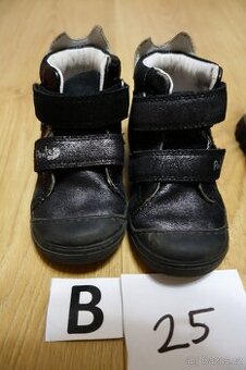 Dětské boty, kožené, vel. 25
