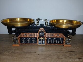 Staré váhy.Domečkovky.