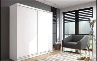 Velká šatní skříň bílá