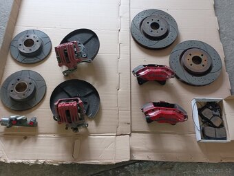 Brzdový set  BREMBO FIAT COUPE 20VT