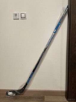 Hokejka Bauer Nexus N2700, JR , Flex 40, Pravá