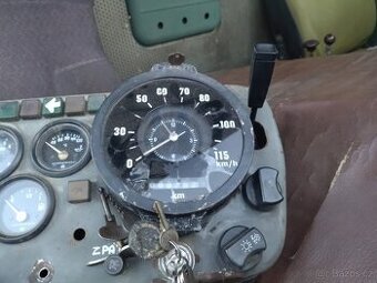 Palubní deska M2 v3s