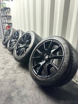 Ford Mustang alu kola original 55letá edice r19