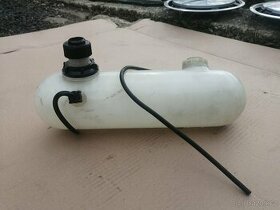Nádobka ostřikovače VW T2
