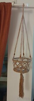NOVÝ makramé závěsný koš na květináč ruční práce