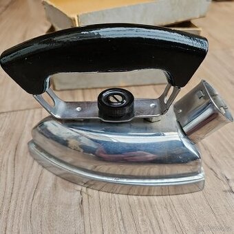 Cestovní žehlička KB 3