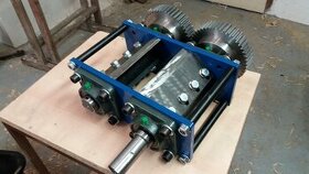 Malý štěpkovač, drtič, špalíkovač